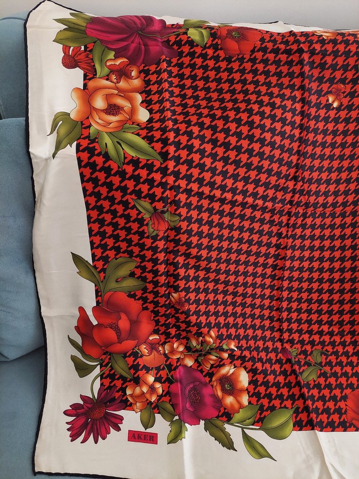 Çiçek Desenli Aker Kadın eşarp - Görsel 2