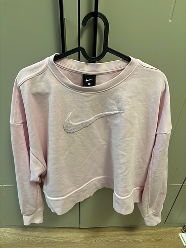 Nike sweatshirt