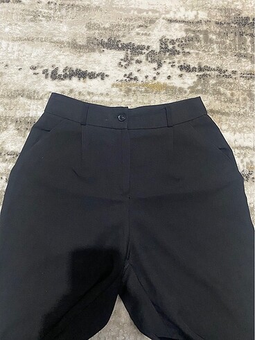 Trendyolmilla siyah pantolon 34 beden