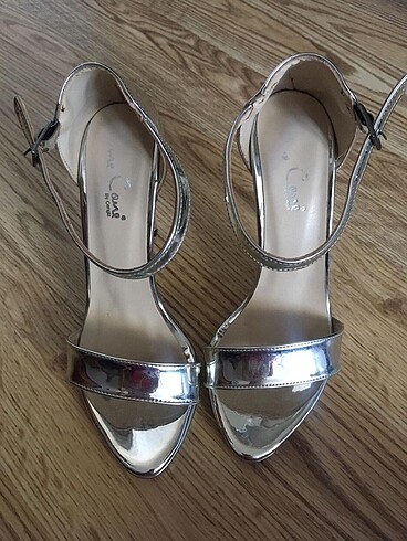 Kadın parlak gümüş topuklu ayakkabı 10.5 cm