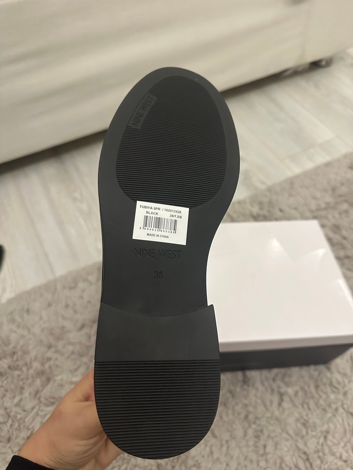 Düğmeli Siyah Parlak Kadın Loafer - Görsel 2