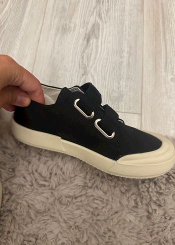 Siyah Gri Cırt Cırtlı çocuk Spor Ayakkabı
