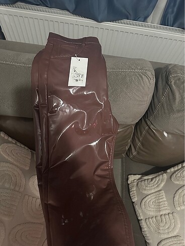 Parlak pantolon - Görsel 3