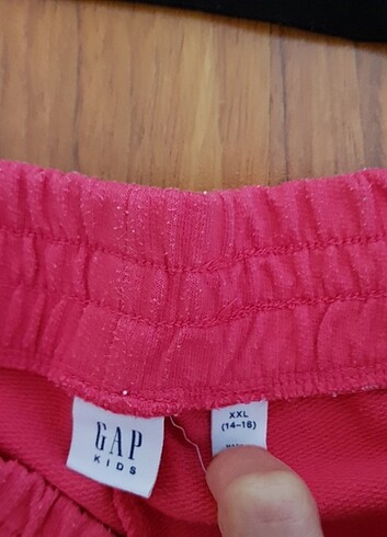 Gap Ikili takim. Şort ve badi.