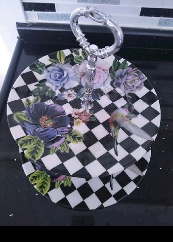 Çiçek ve Damalı Desenli İki Katlı Servis Tabağı - Görsel 3