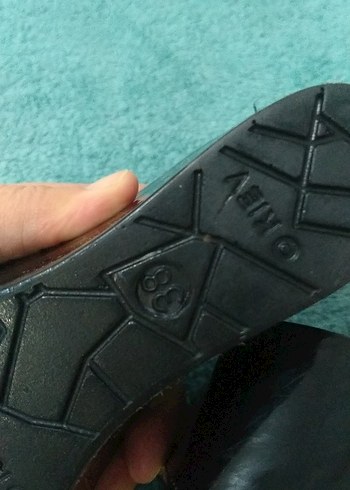 Kadın Parlak Siyah Dolgu Topuklu Terlik - Görsel 3