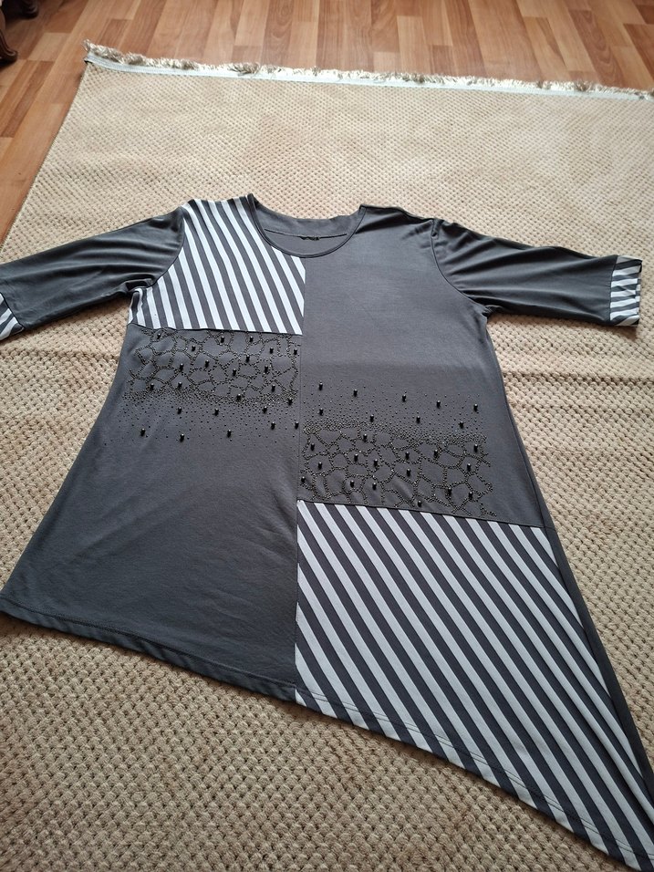 Gri kısa kollu büyük beden Tunik - Görsel 3