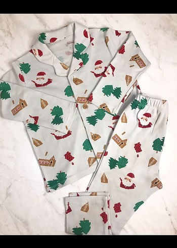 Erkek Çocuk Desenli Beyaz Pijama Takımı