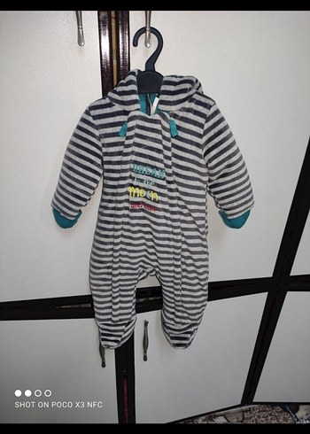 Diğer Gri Çizgili Bebek Tulumu Velcro Kapamalı