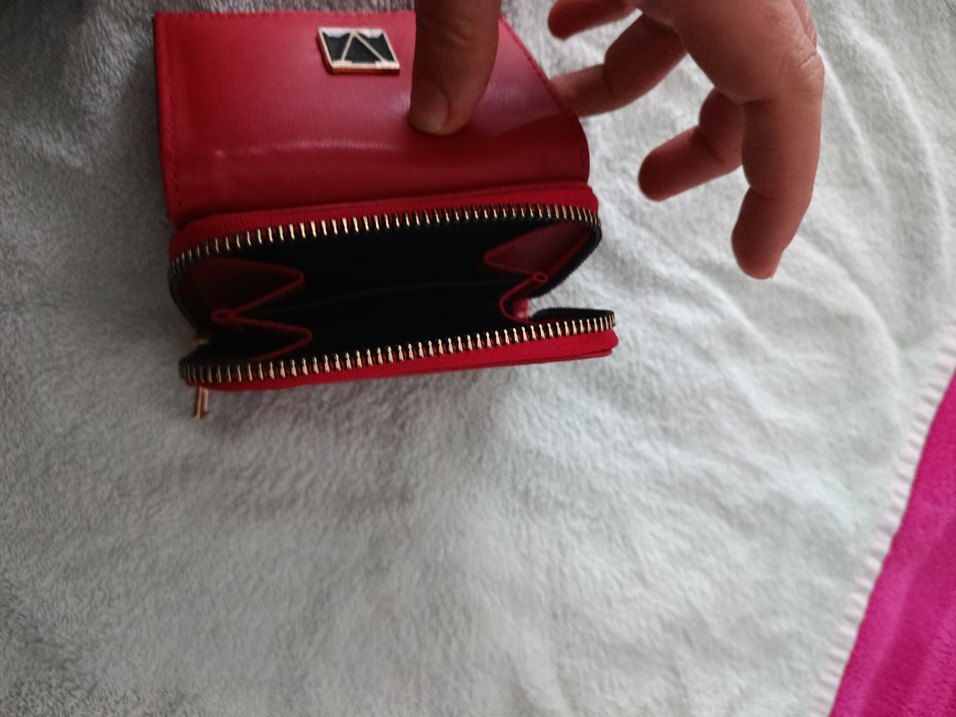 Kırmızı Deri Kadın Cüzdanı - Modern Klasik - Görsel 4