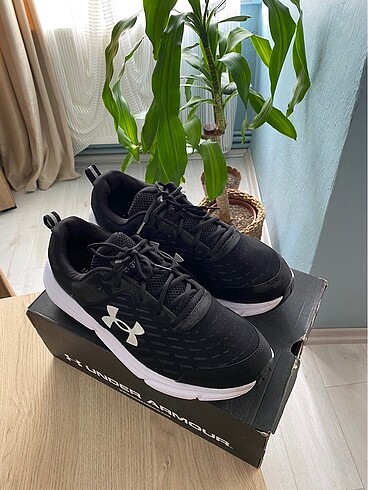 Erkek spor ayakkabı under armour