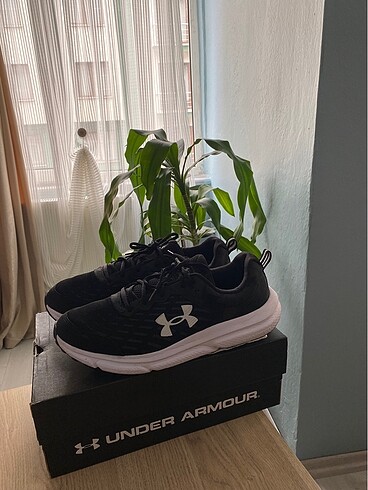 tek ebat Beden Erkek spor ayakkabı under armour
