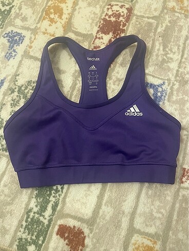 Adidas sporcu sütyeni