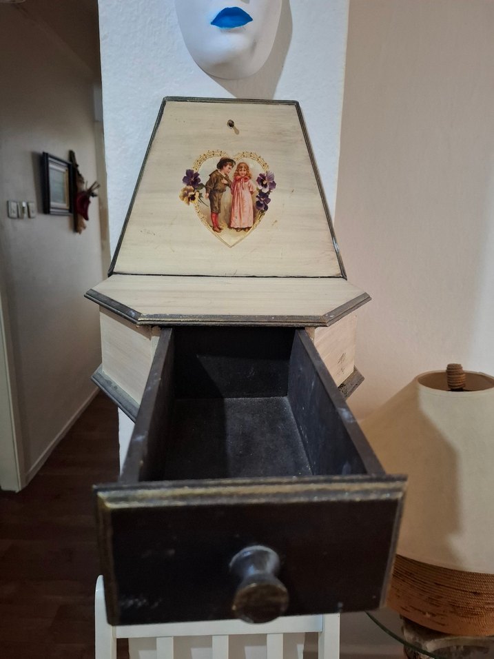 Bej ve Koyu Renkli Çocuk Şifonyeri - Görsel 4