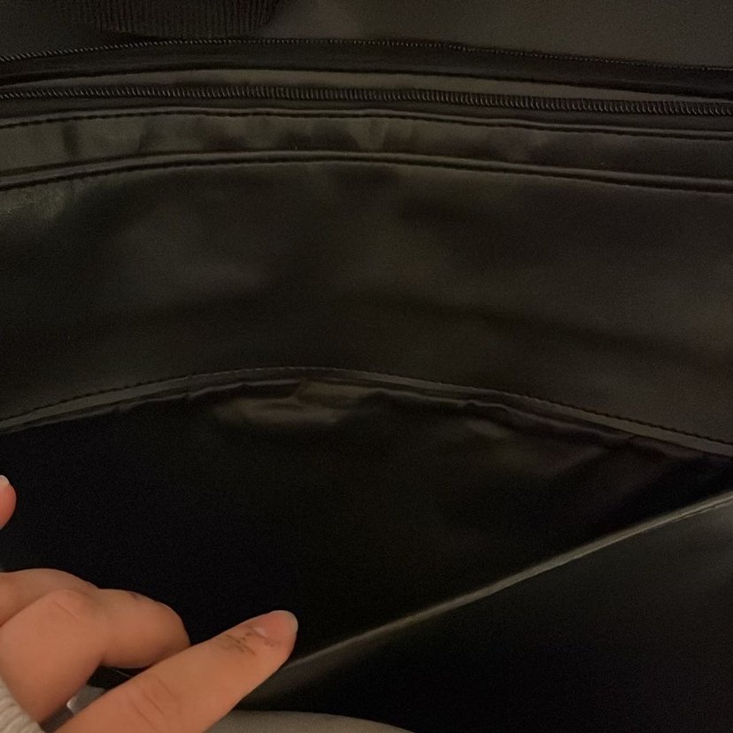 Siyah Deri Postacı Çantası - Görsel 4