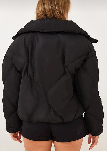 Siyah Dik Yaka Kadın Mont - Görsel 5