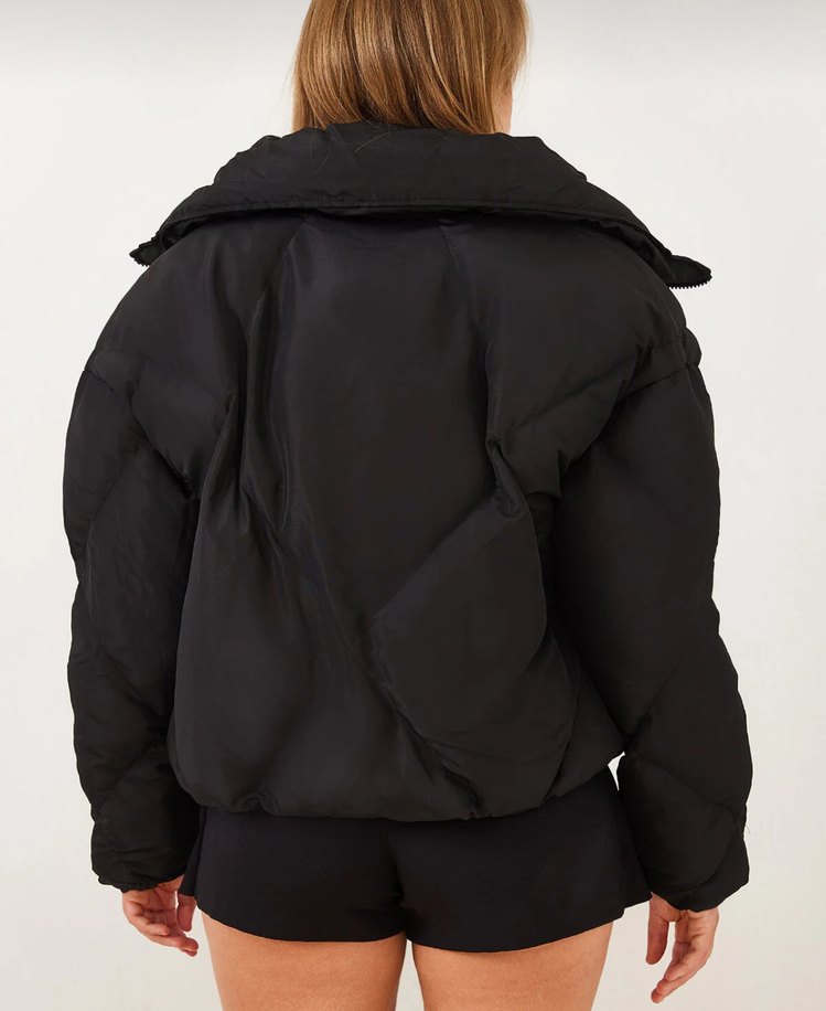 Siyah Dik Yaka Kadın Mont - Görsel 5