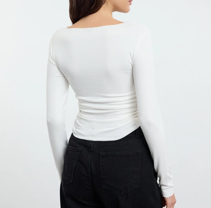 Beyaz Pamuklu Uzun Kollu Kadın Bluz - Görsel 3