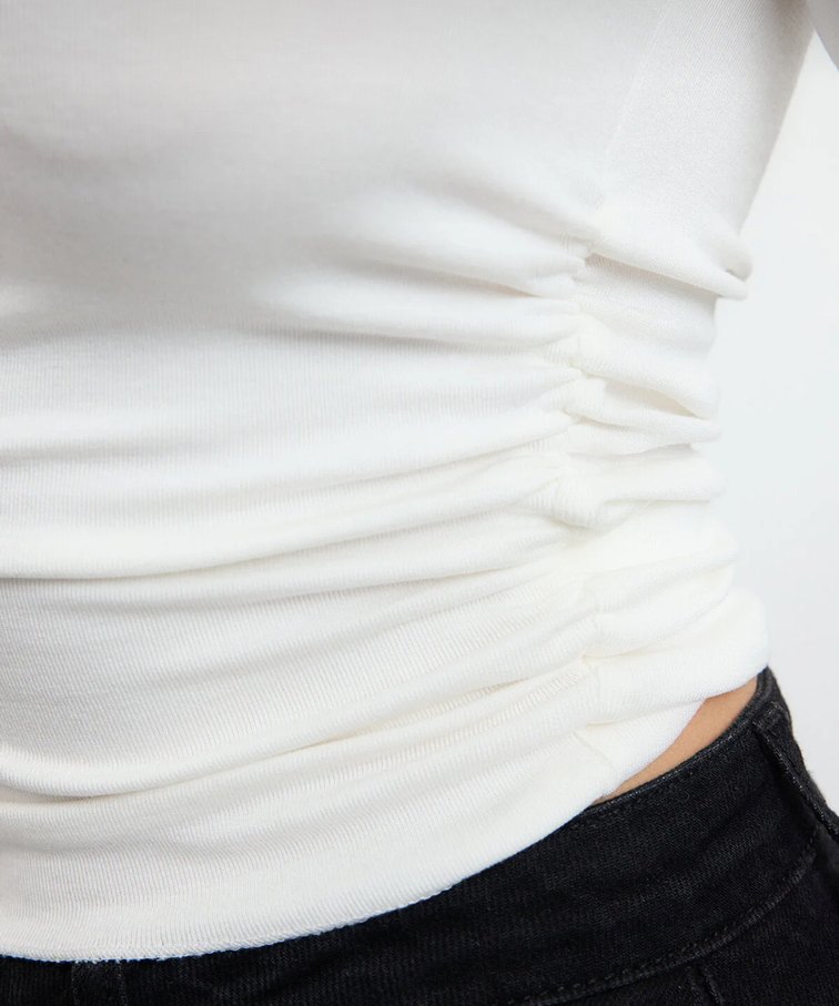 Beyaz Pamuklu Uzun Kollu Kadın Bluz - Görsel 4