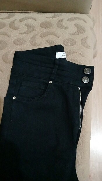 34 Beden siyah Renk Bershka jean