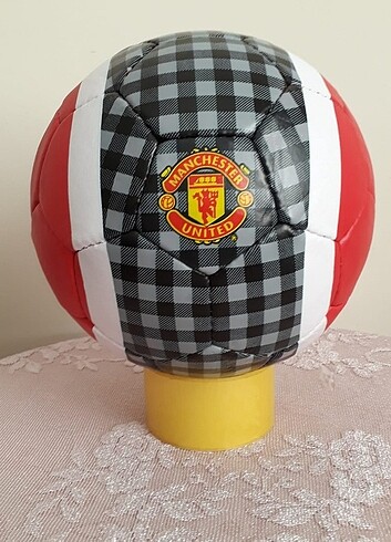 MANCHASTER UNİTED ORJİNAL FUTBOL TOPU 5 NUMARA 