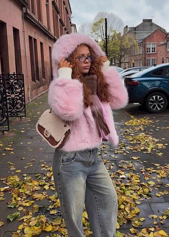 Pembe Kürk Detaylı Kapüşonlu Kadın Mont - Görsel 3