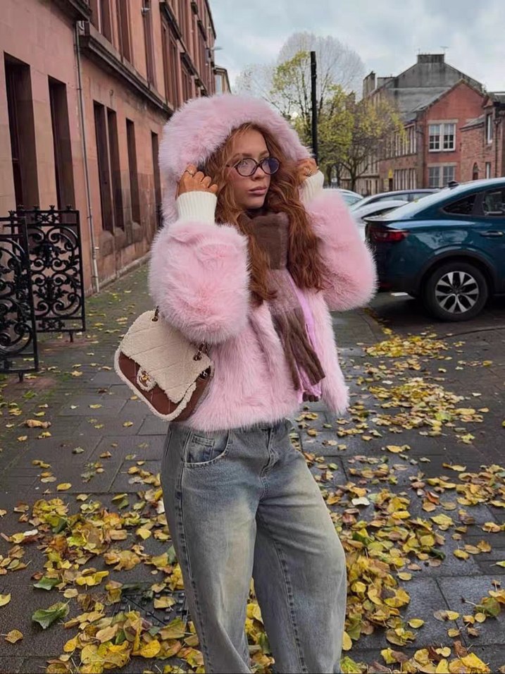 Pembe Kürk Detaylı Kapüşonlu Kadın Mont - Görsel 3