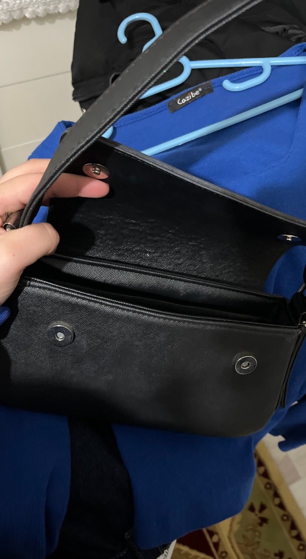 Kemer Detaylı Siyah Deri Kadın Çanta - Görsel 4