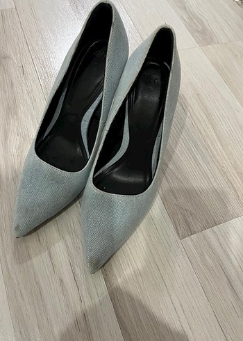 Gri Kot Kumaş Tokalı Stiletto - Görsel 4