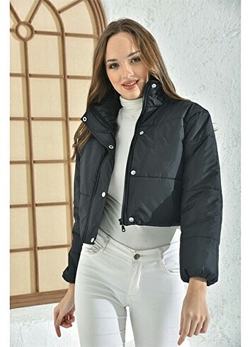 Bershka Bigdart Crop Mont (Yepyeni)