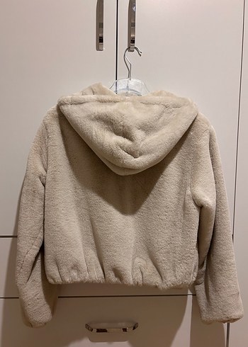 Bej Yumuşak Kürk Detaylı Midi Ceket - Görsel 3