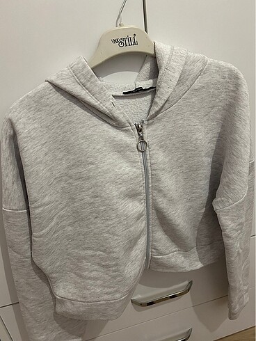 Zara Sweatshirt