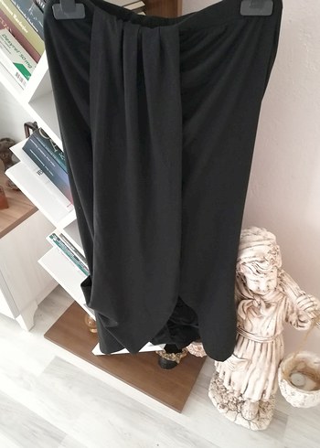 l Beden Siyah Drapeli Uzun Kadın Etek