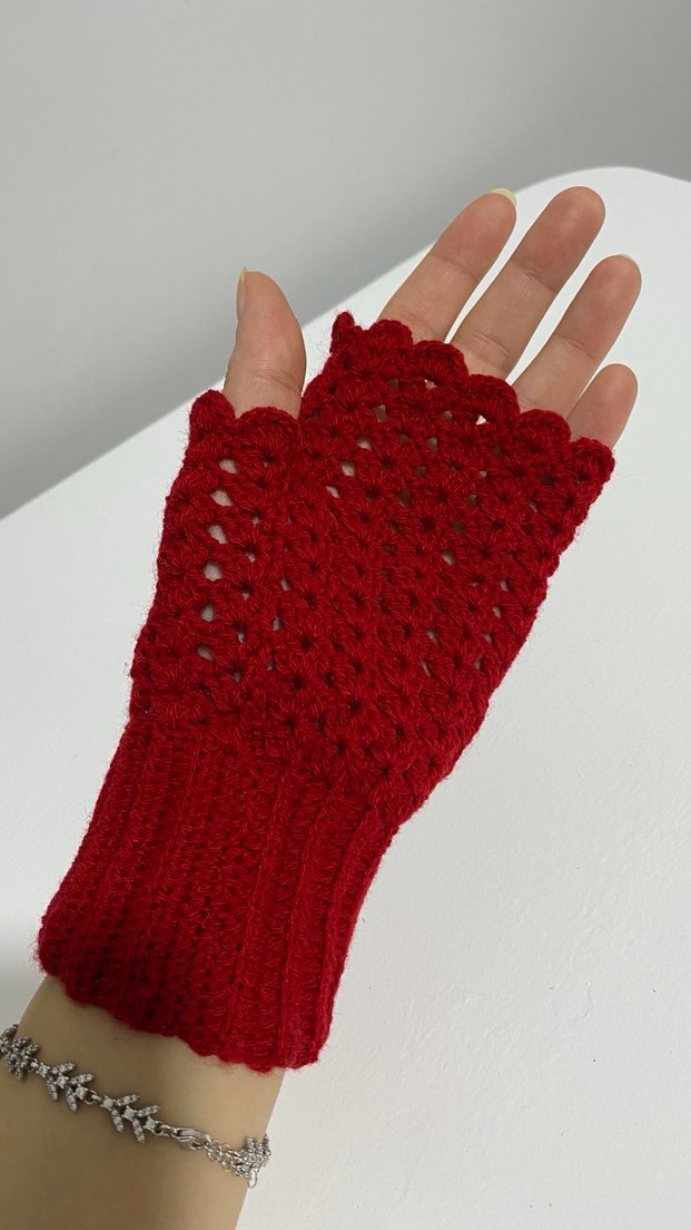 Örgü Parmaksız Kadın Eldiveni - Görsel 4