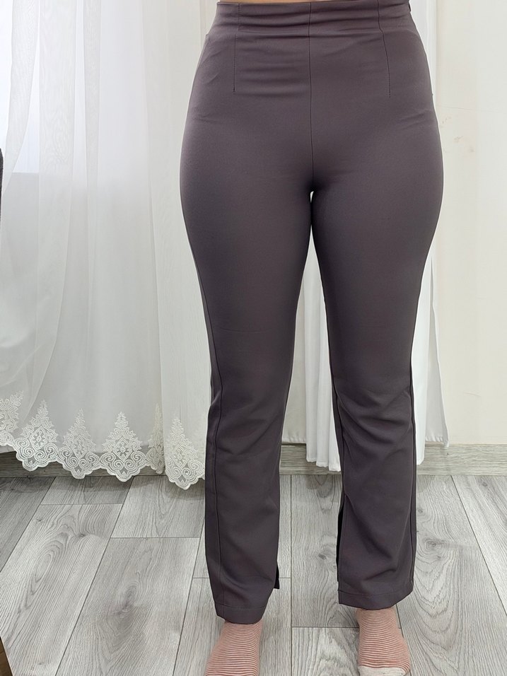 Yüksek Bel Koyu Kahverengi Dar Paça Pantolon — görsel 2/4