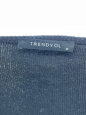 m Beden siyah Renk Trendyol & Milla Bluz %70 İndirimli.