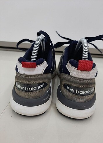 NEWBALANCE LACİVERT SPOR AYAKKABISI