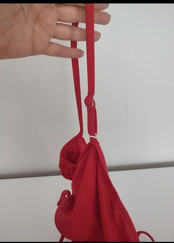 Kırmızı İnce Askılı Kadın Bikini Üstü - Görsel 4