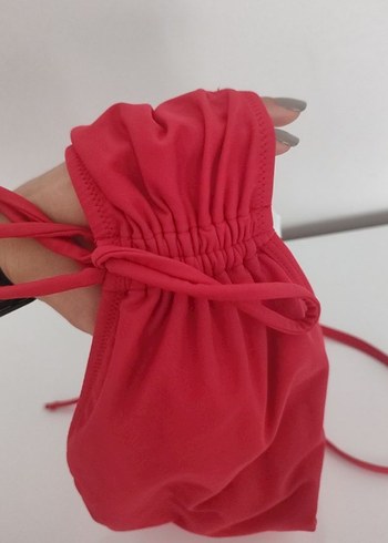 Kırmızı İnce Askılı Kadın Bikini Üstü - Görsel 5