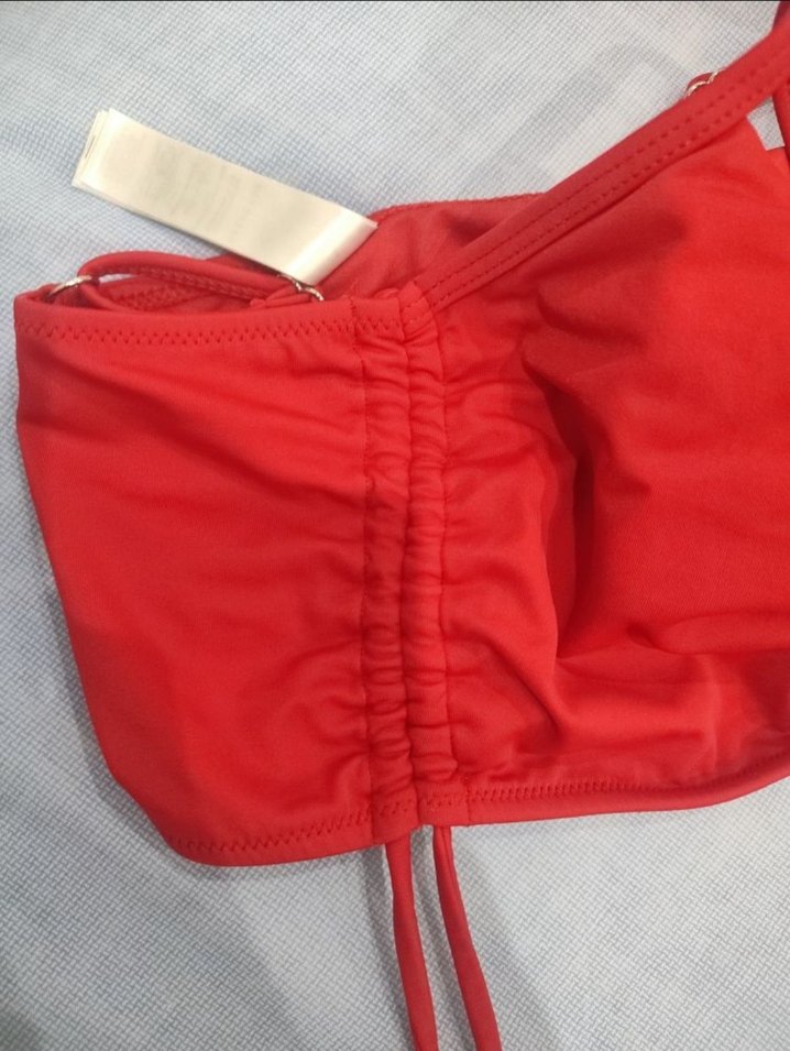 Kırmızı İnce Askılı Kadın Bikini Üstü - Görsel 3