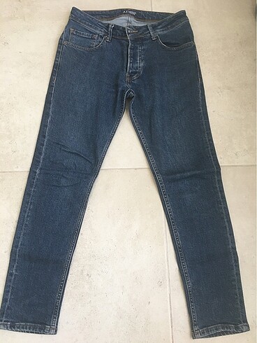 Zara jeans