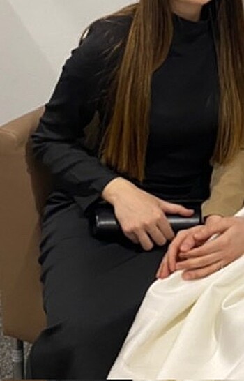 YIRTMAÇLI MIDI ELBİSE