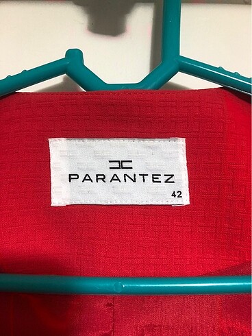 42 Beden kırmızı Renk Parantez marka kırmızı ceket