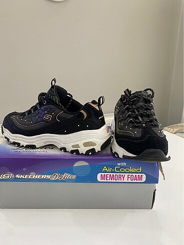 37.5 Beden siyah Renk Skechers D?Lites spor ayakkabı