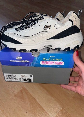 Skechers ürünü