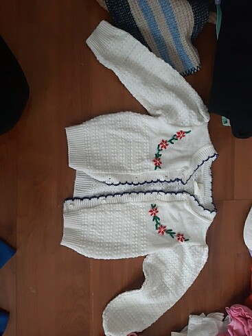 1 yas hırka kazak