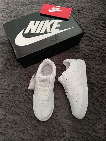 Nike Nike Court Vision White