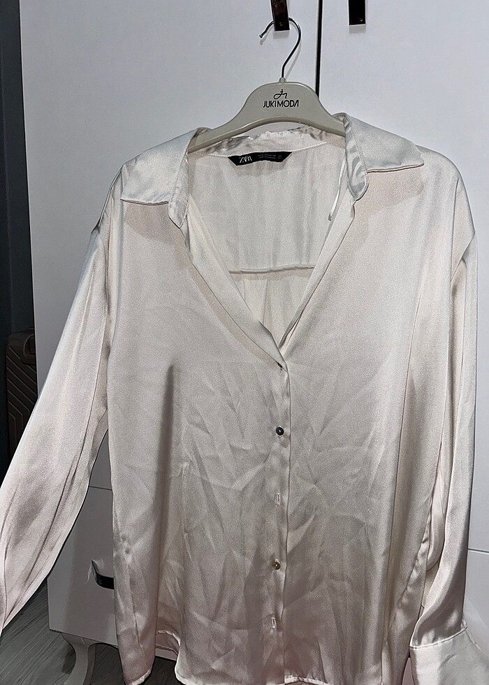 Zara saten gömlek - Görsel 3