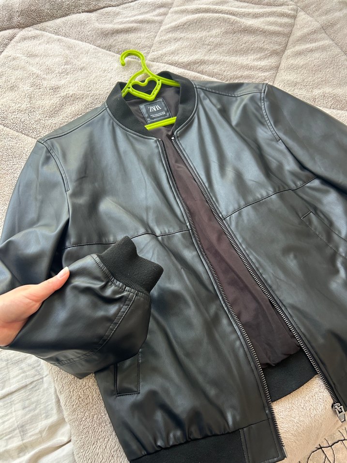 Siyah Deri Fermuarlı Ceket - Görsel 2
