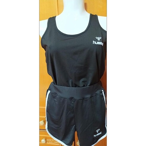 Hummel şortlu takım